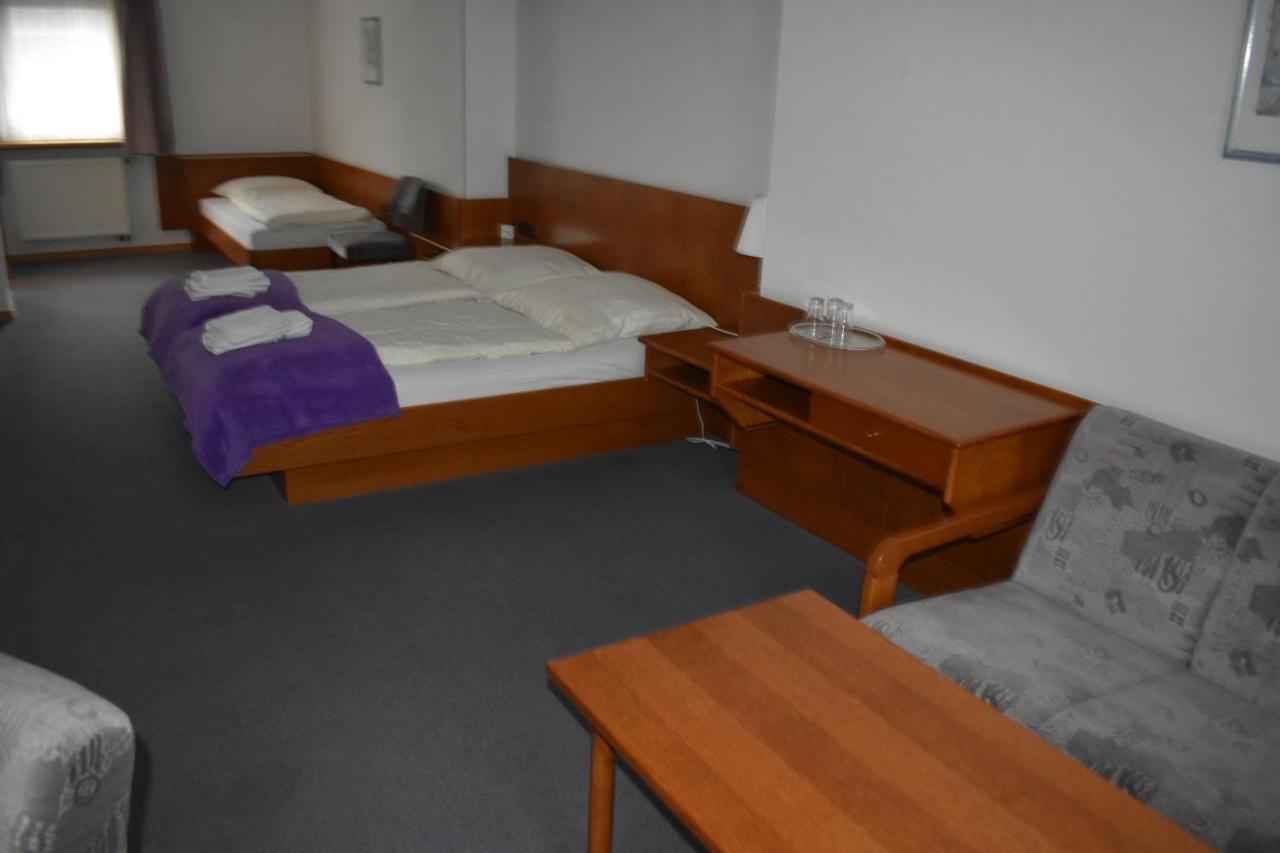 Hotel-Restaurant Theis-Muehle Biersdorf am See ภายนอก รูปภาพ