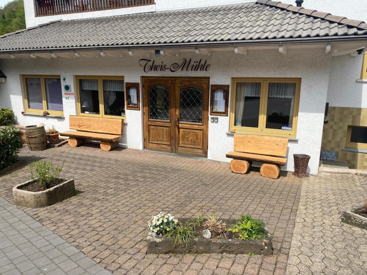 Hotel-Restaurant Theis-Muehle Biersdorf am See ภายนอก รูปภาพ